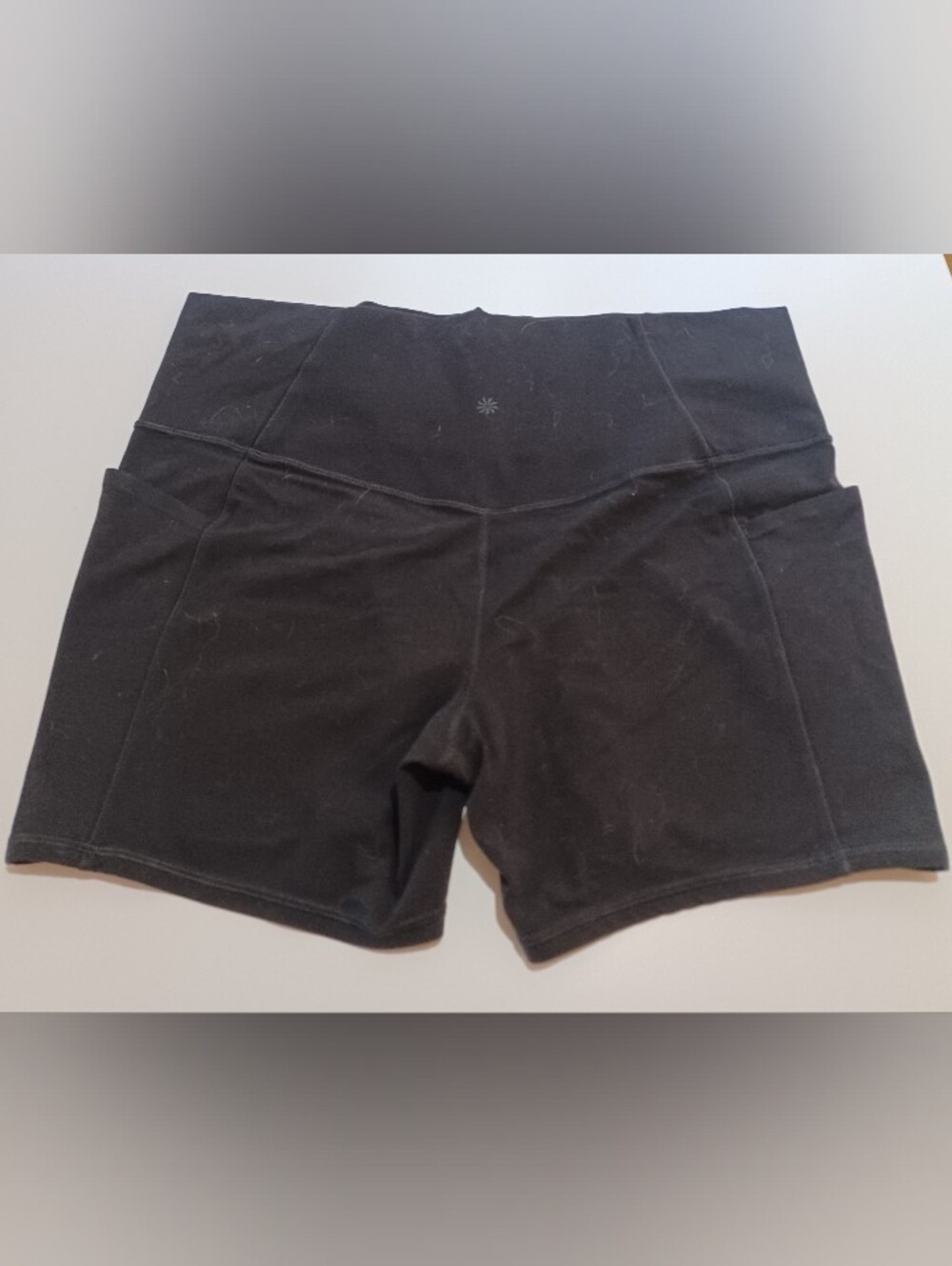 Athleta 2X 5" Black Sun Salutation Bike Shorts With Pockets